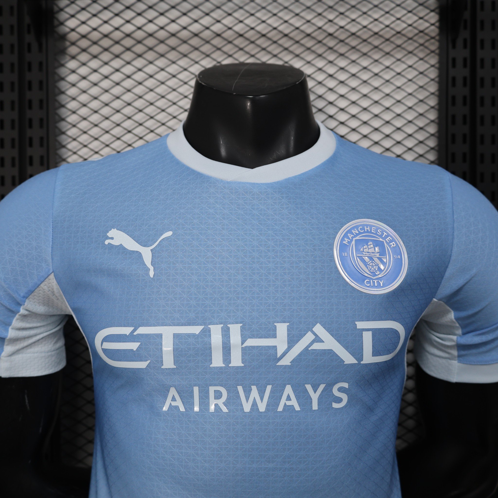 Manchester City FC Home 2026/27 jersey, photo 2 of 11