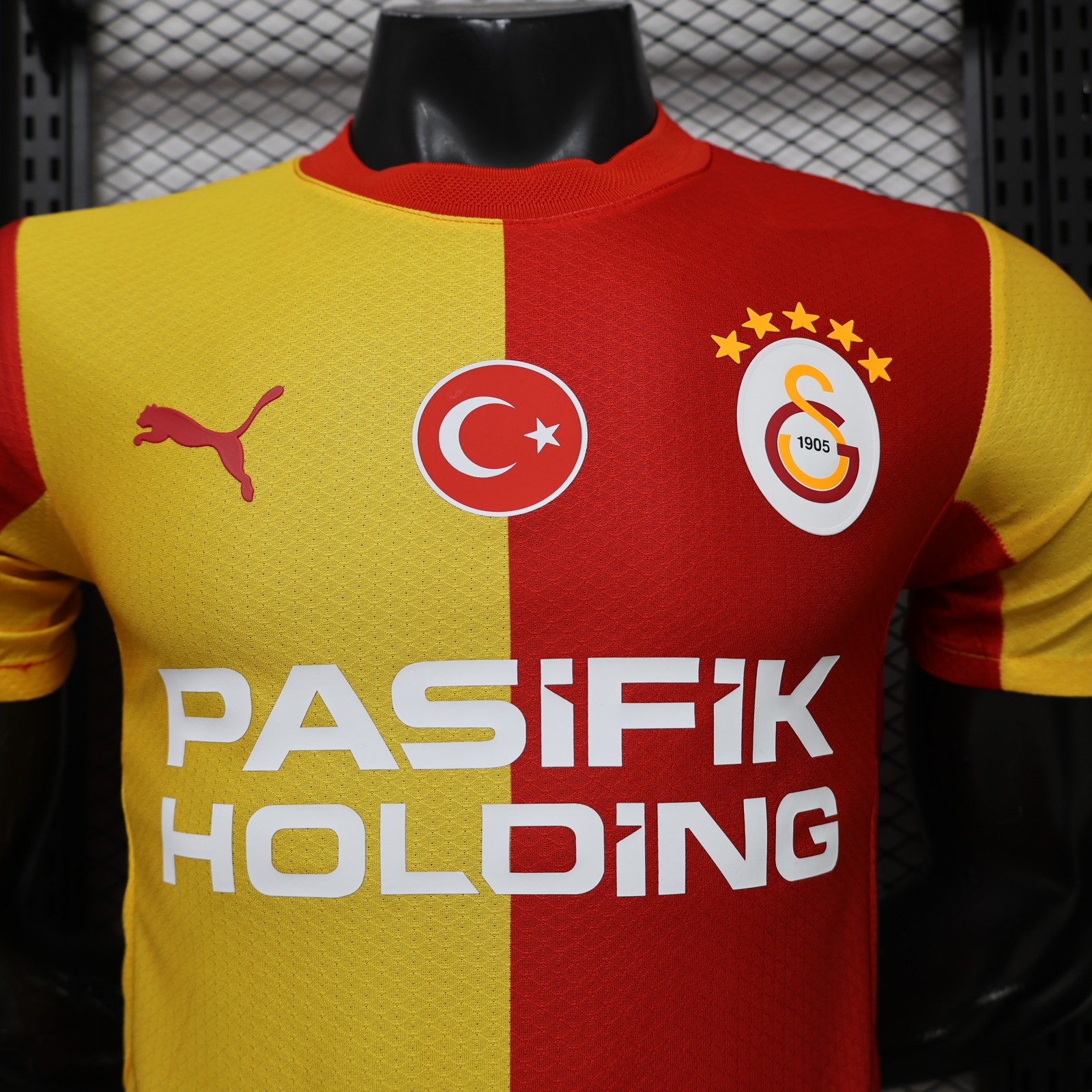 Galatasaray SK Home 2026/27 jersey, photo 2 of 14