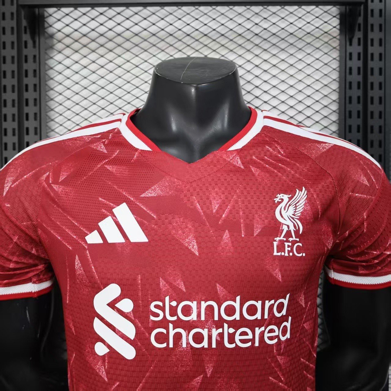 Liverpool FC Home 2026/27 jersey, photo 2 of 9