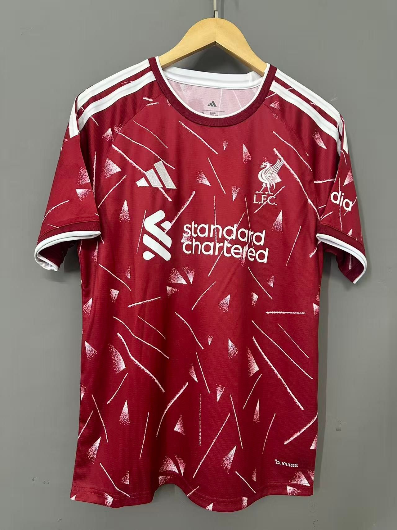 Liverpool FC Home 2026/27 jersey, photo 1 of 2