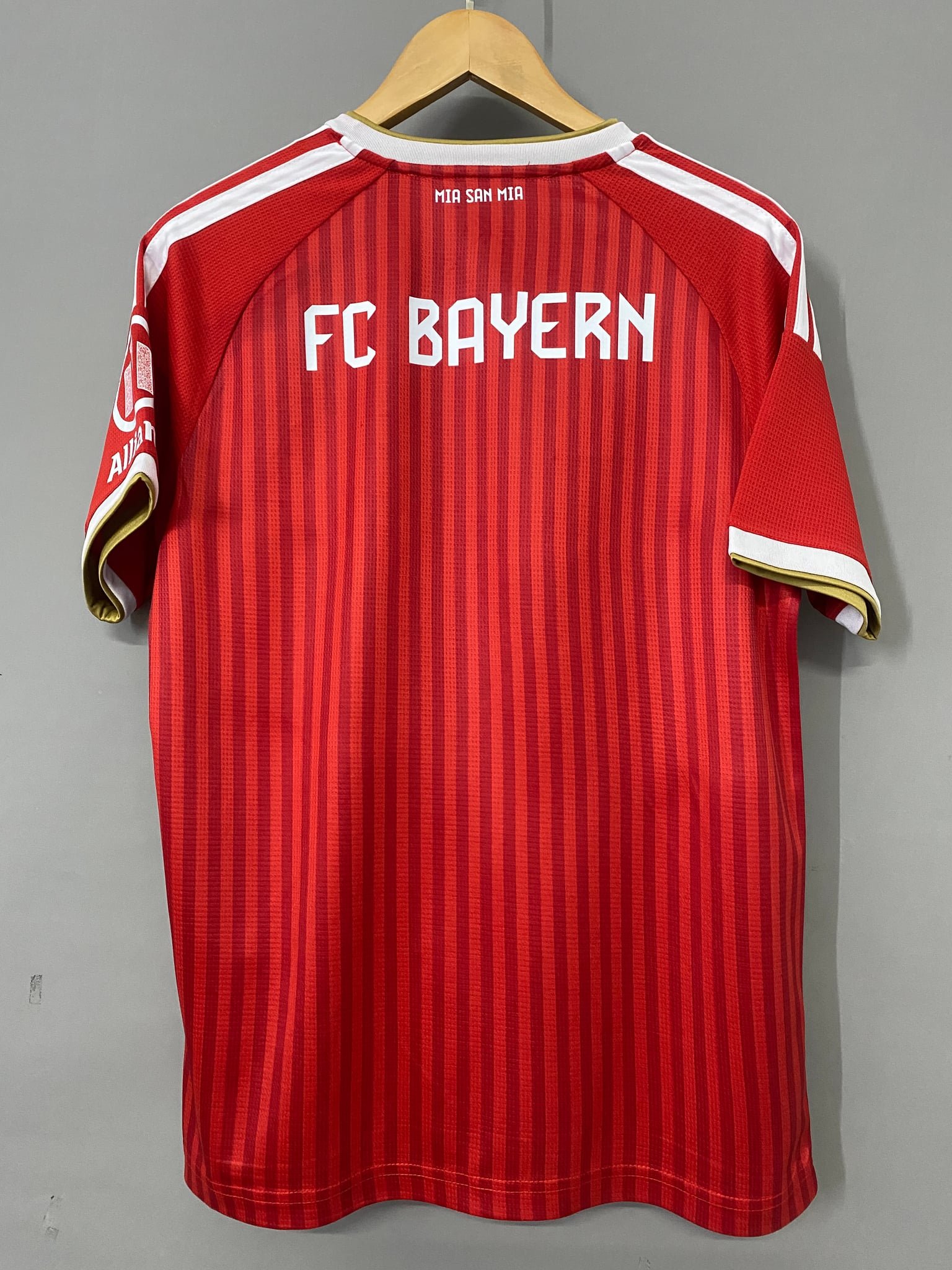 Bayern Munich Home 2026/27 jersey, photo 2 of 2