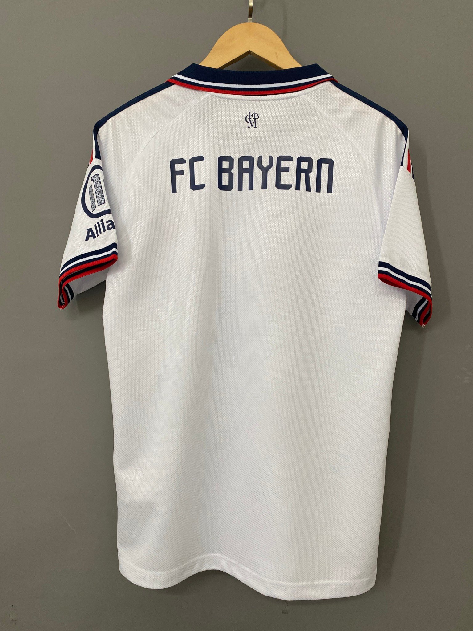 FC Bayern Munich Away 2026/27 jersey, photo 2 of 2