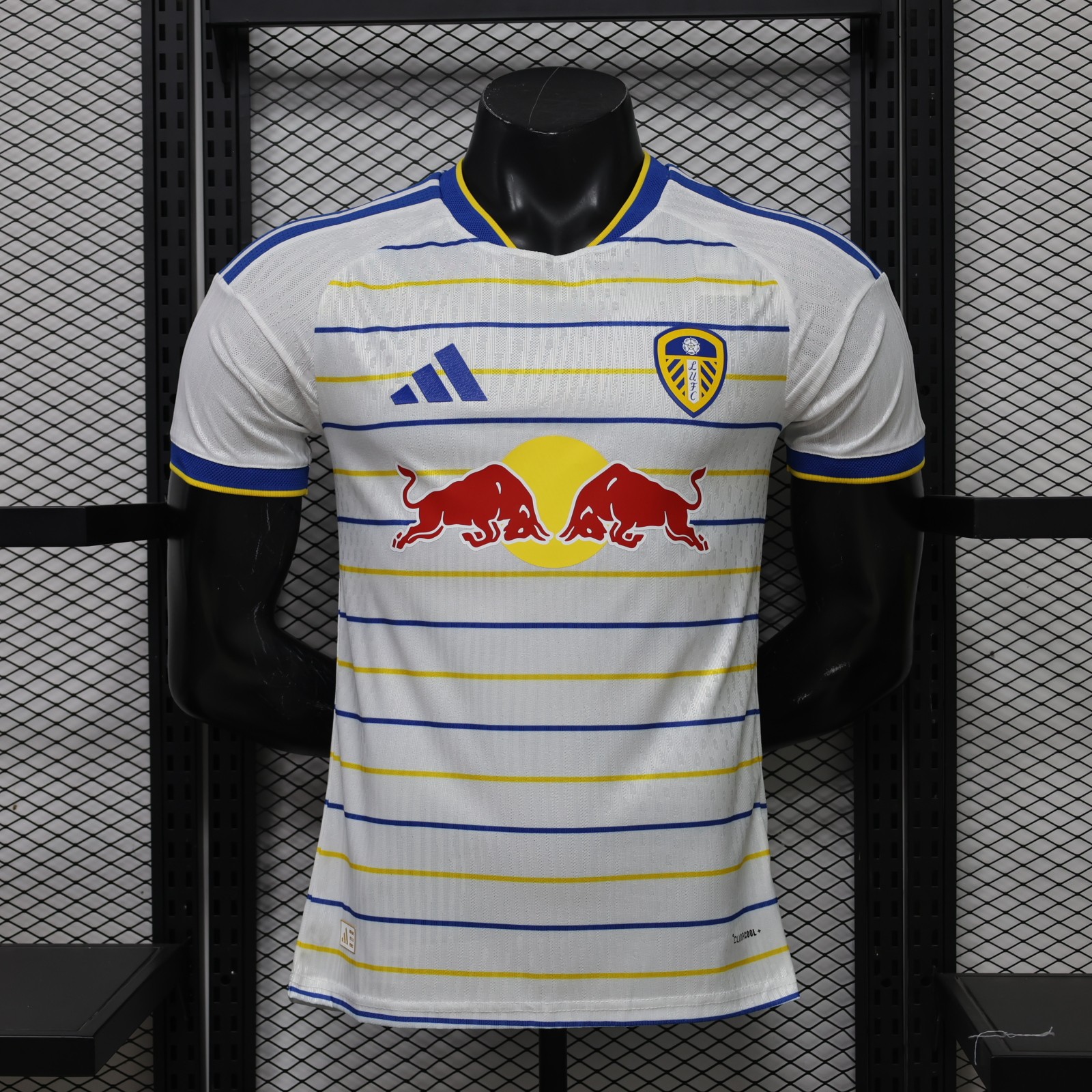 Leeds United Home 2026/27 jersey, photo 1 of 10