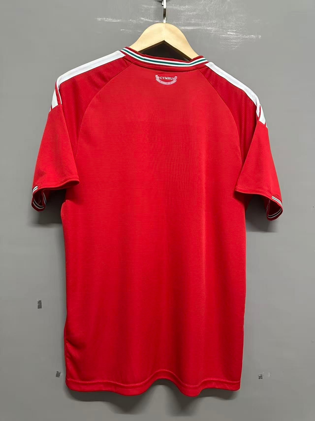 Wales Home 2026 jersey, photo 2 of 2