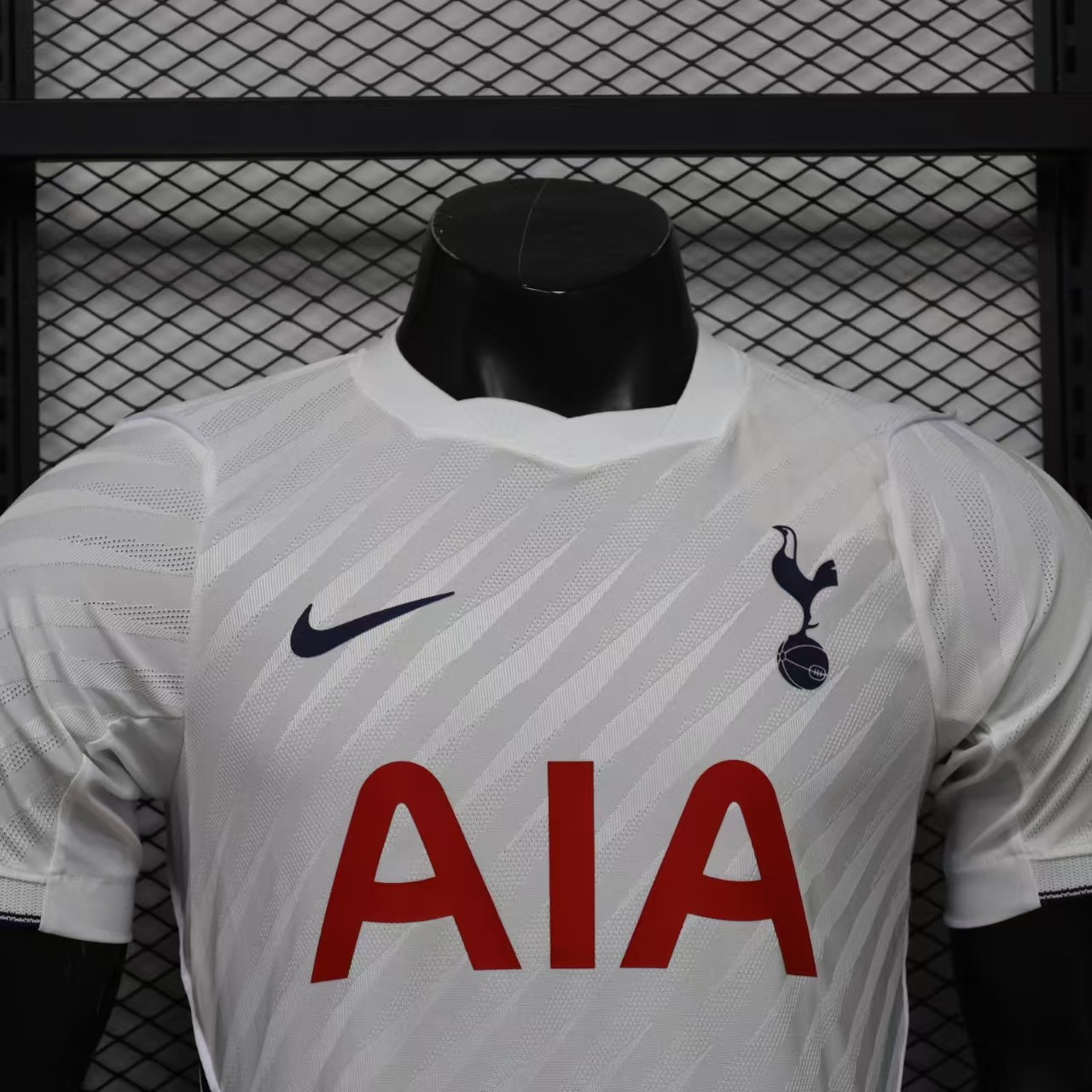 Tottenham Hotspur FC Home 2026/27 jersey, photo 2 of 10