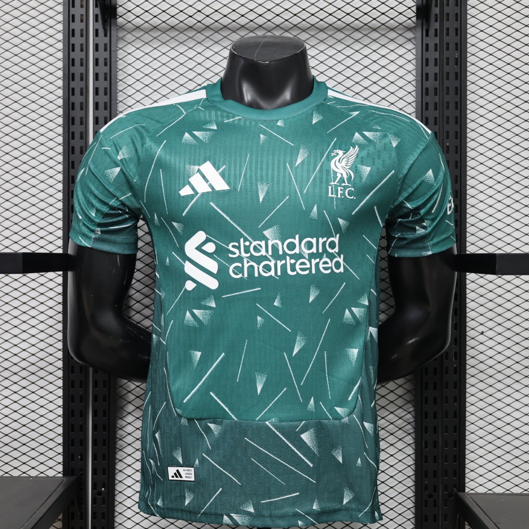 Liverpool FC Home Goalkeeper 2026/27 jersey, photo 1 of 9