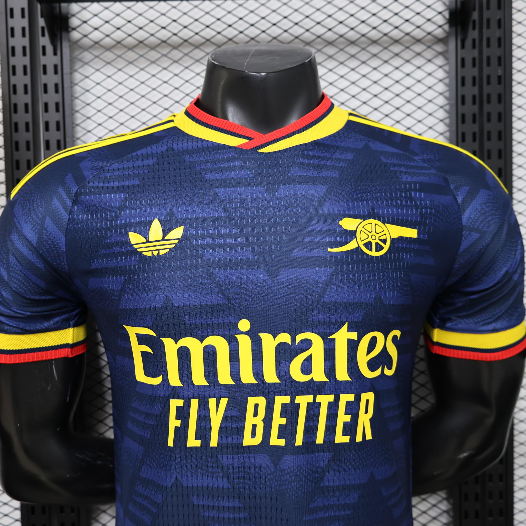 Arsenal FC Away 2026/27 jersey, photo 2 of 9