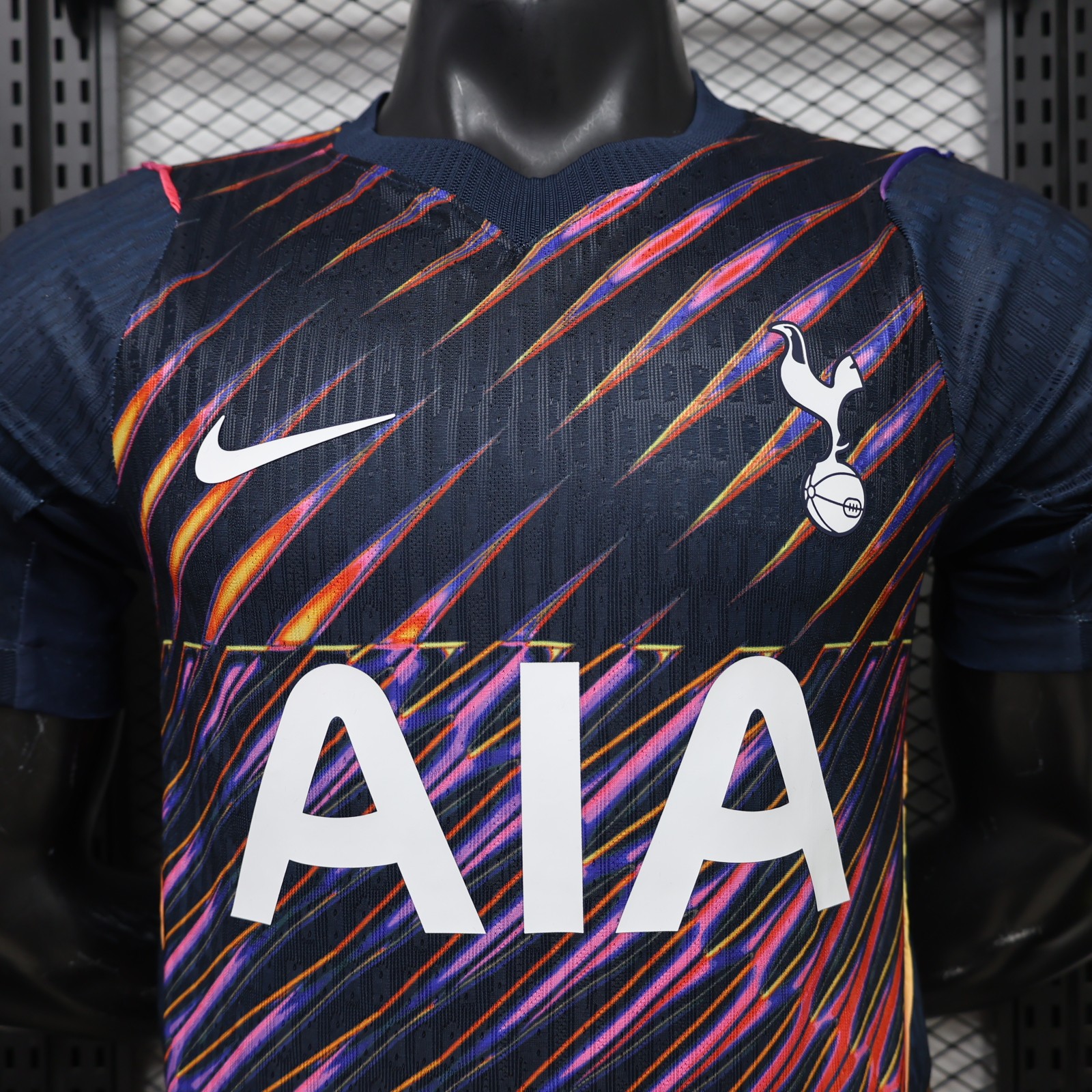 Tottenham Hotspur FC Away 2026/27 jersey, photo 2 of 9
