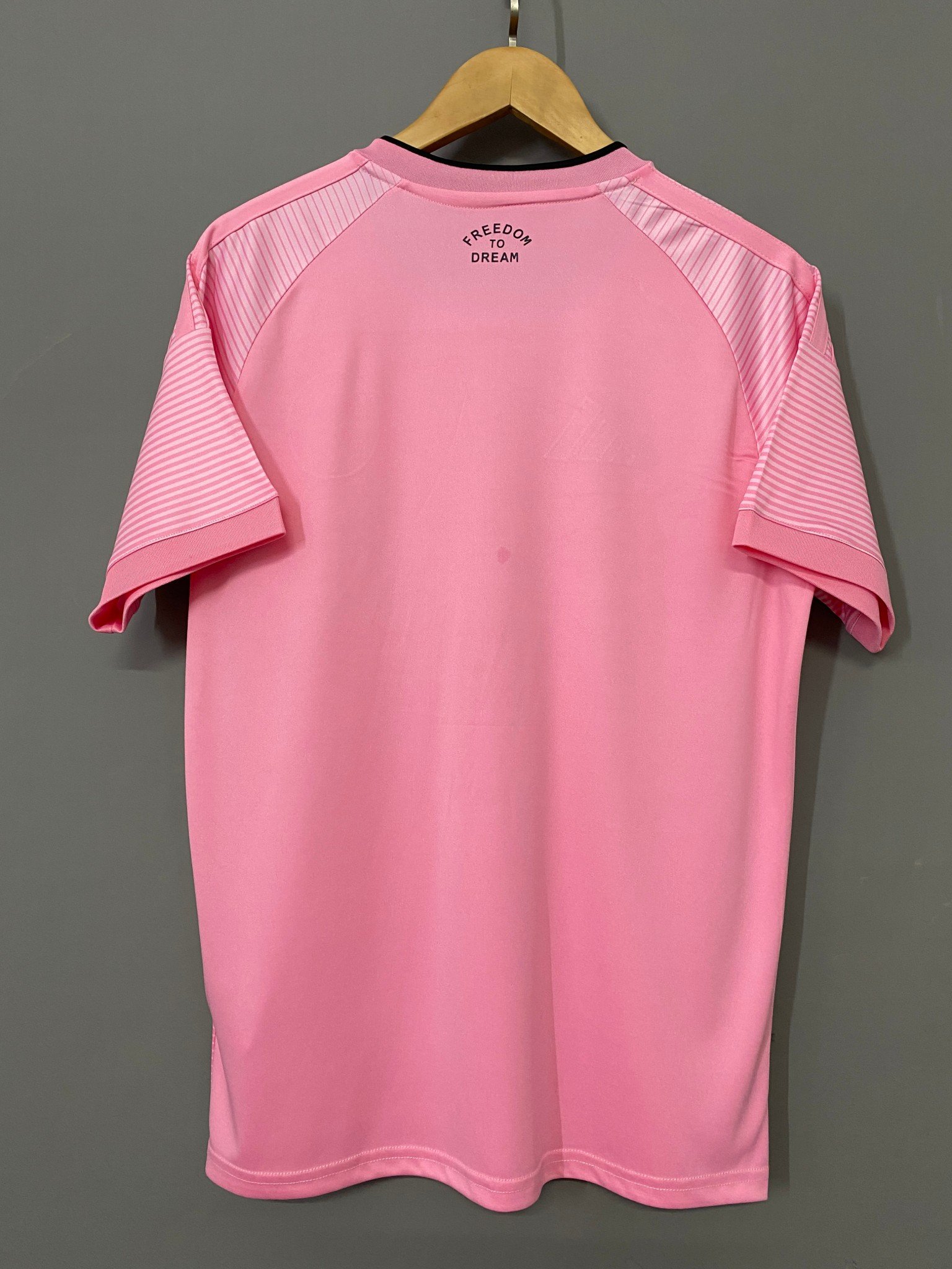 Inter Miami Home 2026/27 jersey, photo 2 of 2