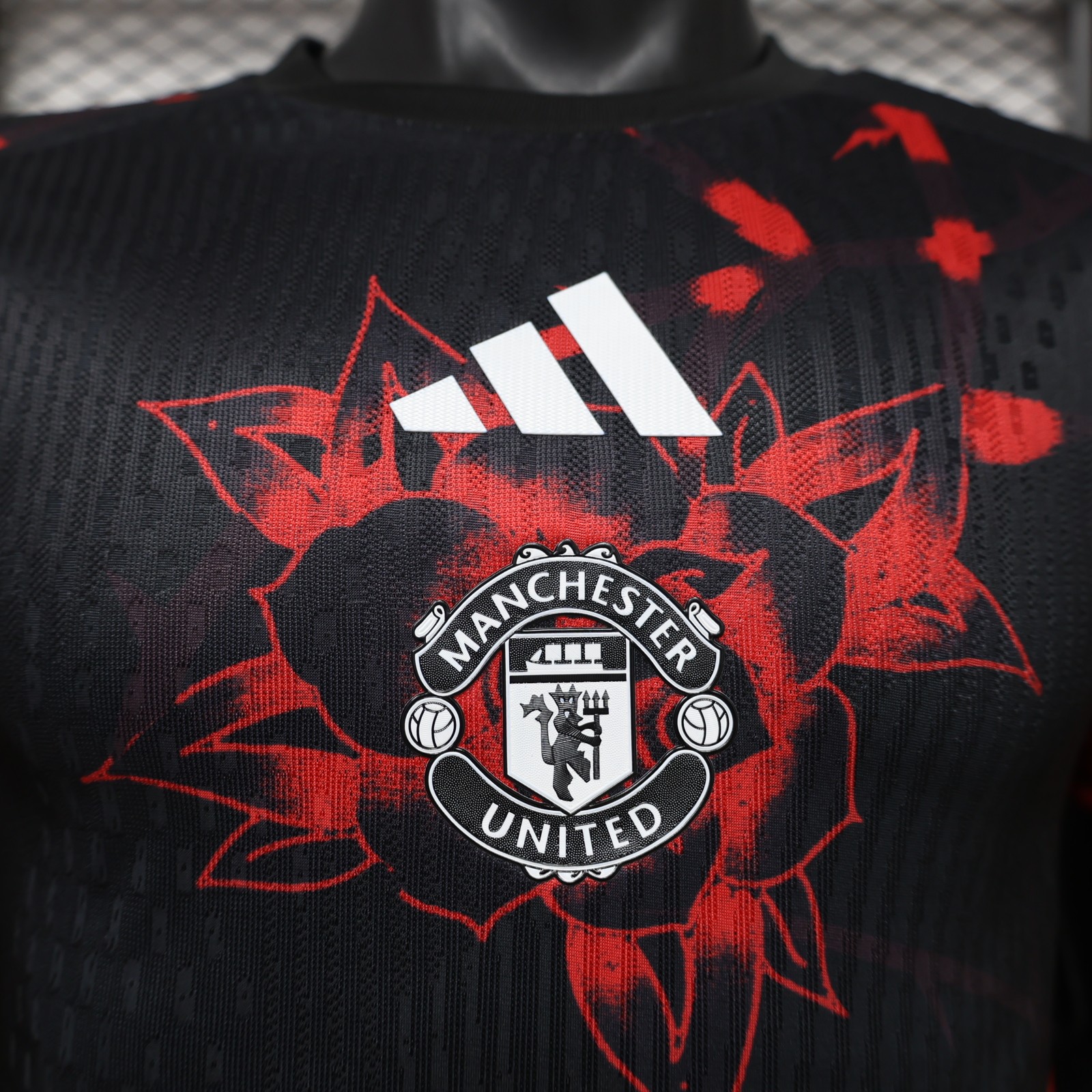 Manchester United FC Training 2026/27 jersey, photo 2 of 7