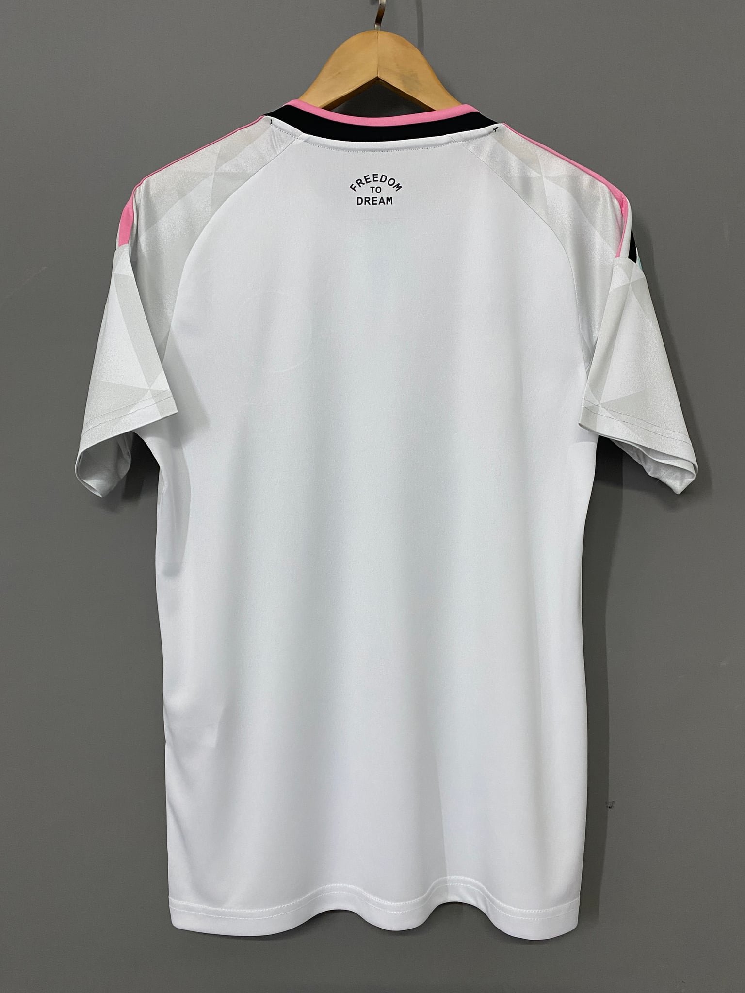 Inter Miami Third 2026/27 jersey, photo 2 of 2