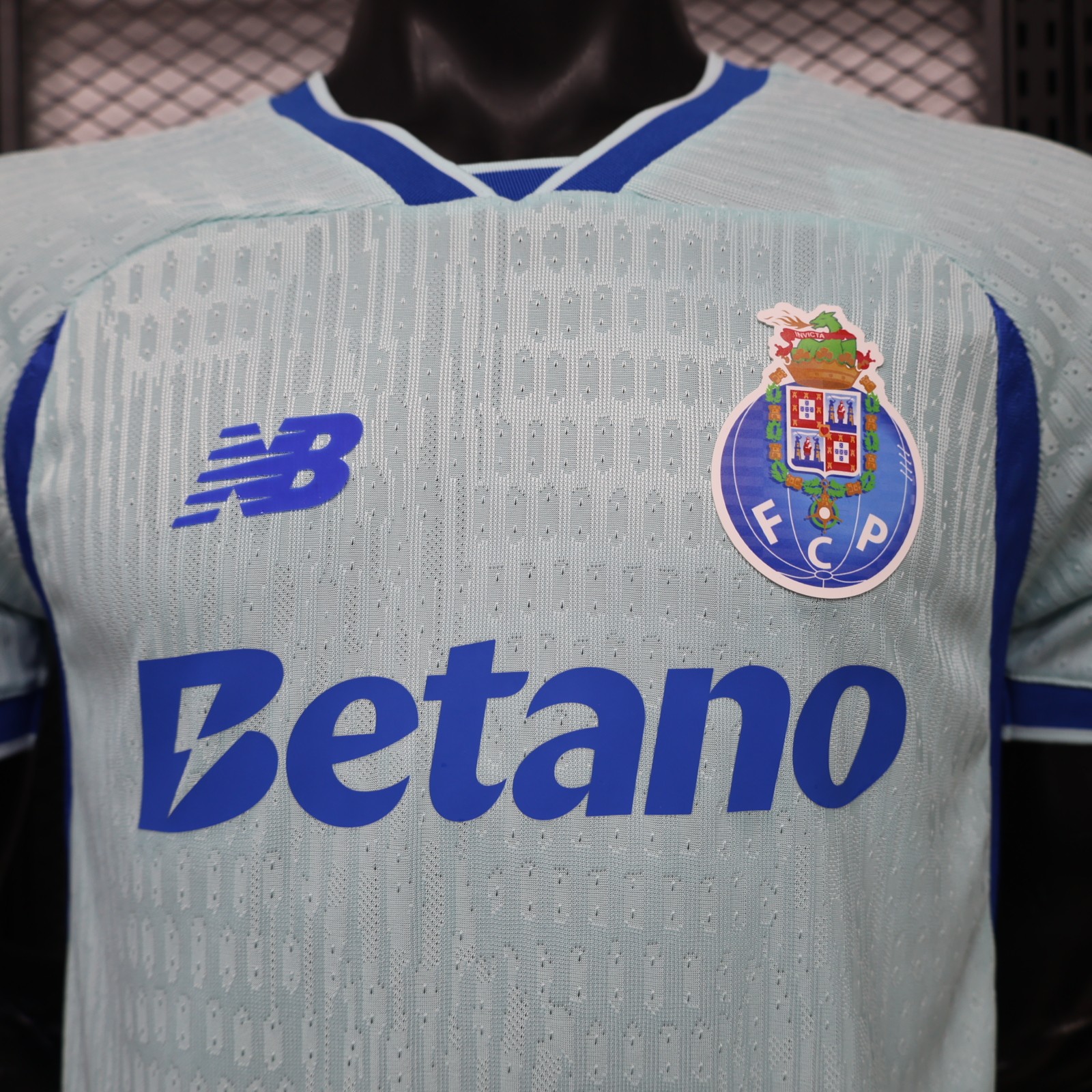 FC Porto Third 2026/27 jersey, photo 2 of 11